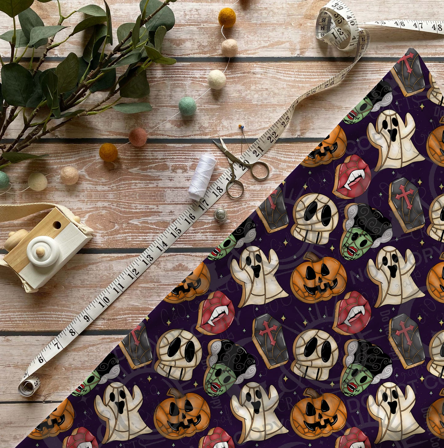 12x12 in. Seamless Creepy Conchas