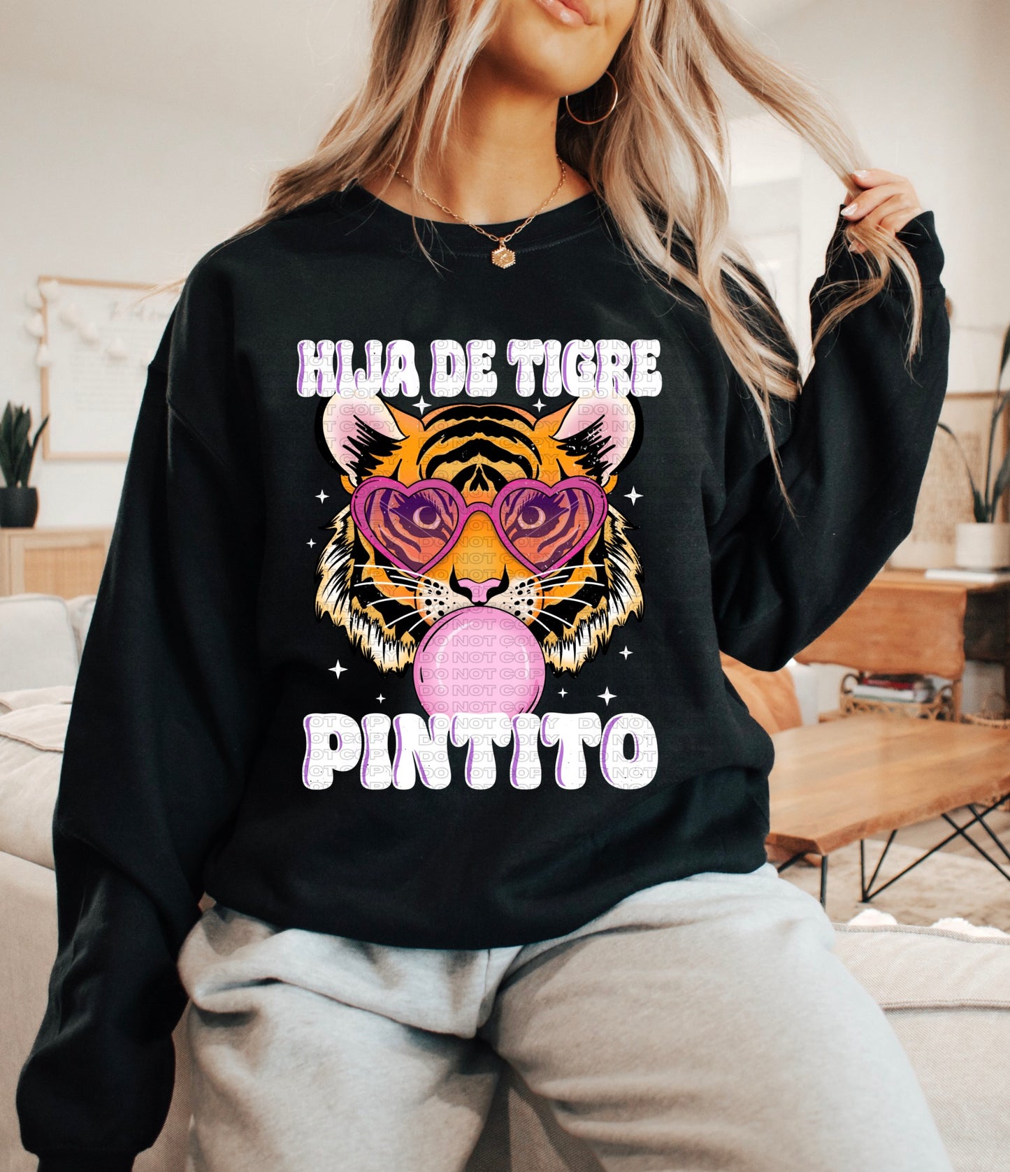 Hija de Tigre (black/white) PNGs