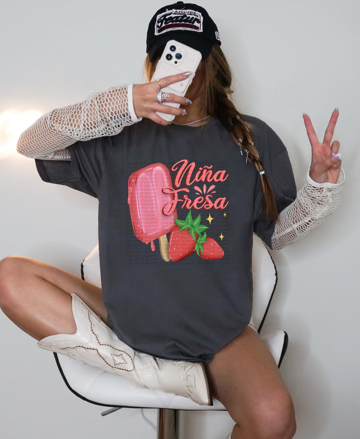 Niña Fresa PNG
